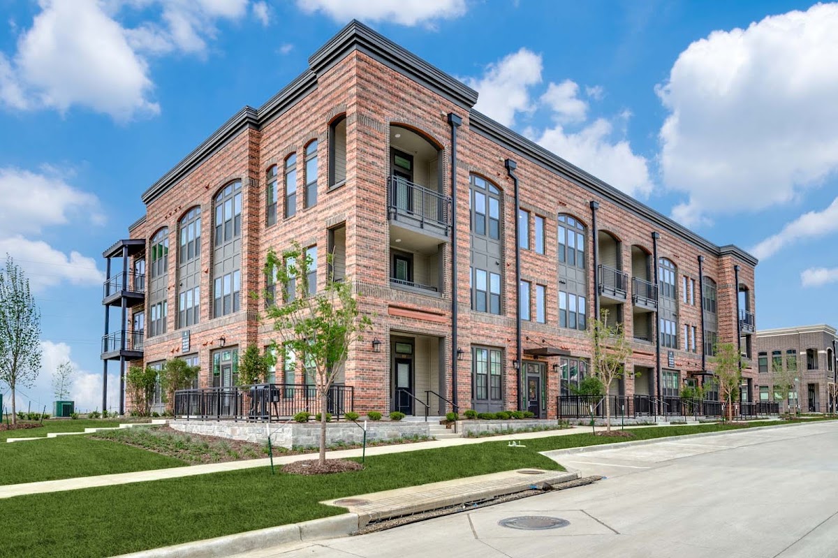 August Hills Apartments apartments in Coppell, TX