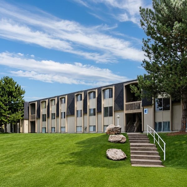 Lake Park Apartments apartments in Ogden, UT