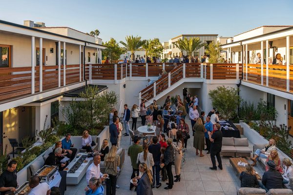 Del Prado House apartments in Dana Point, CA