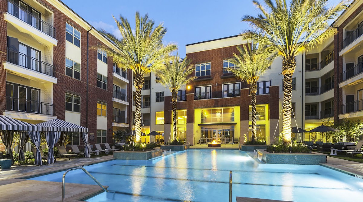 Overture Sugar Land apartments in Sugar Land, TX