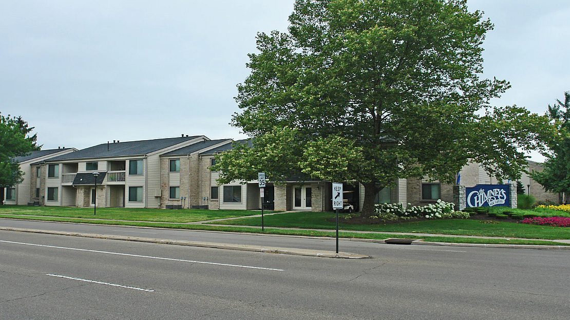 The Chimneys of Oak Creek apartments in Kettering, OH
