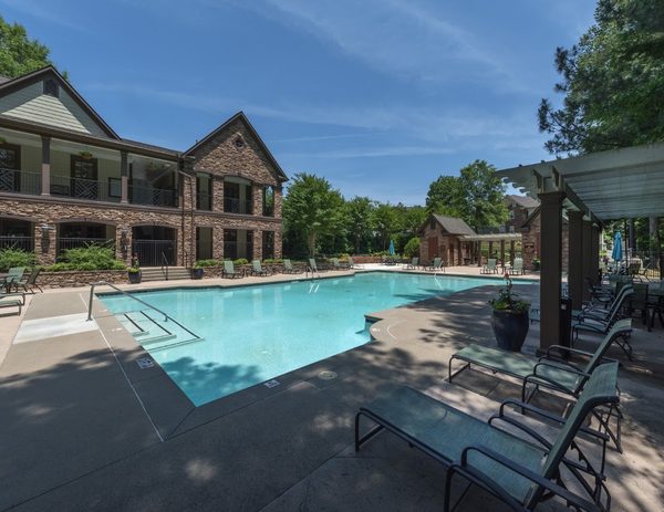Avonlea on the River apartments in Johns Creek, GA