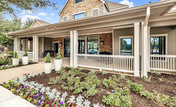 The Lodge at Lakeline Village apartments in Cedar Park, TX