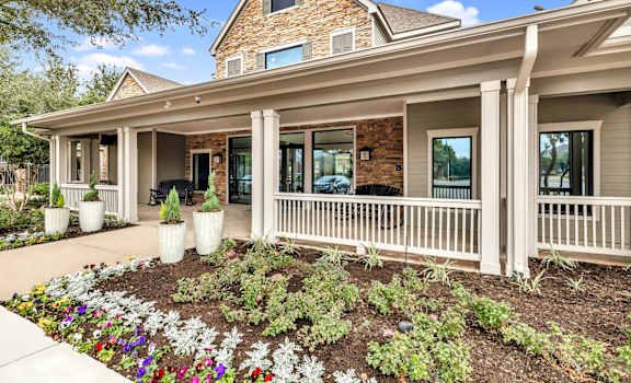 The Lodge at Lakeline Village apartments in Cedar Park, TX