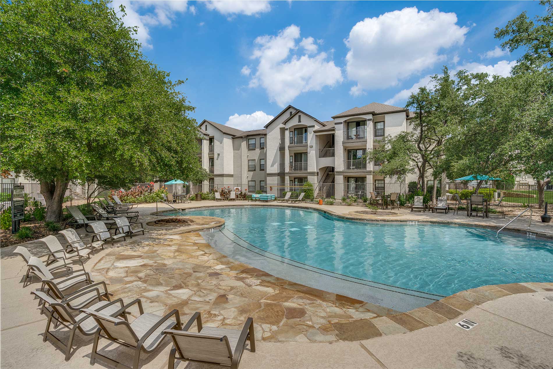 Lakeline Villas apartments in Cedar Park, TX