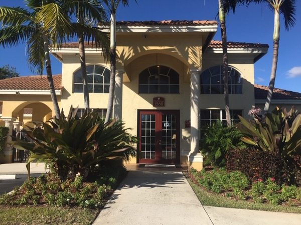 Alhambra Cove apartments in Miami, FL