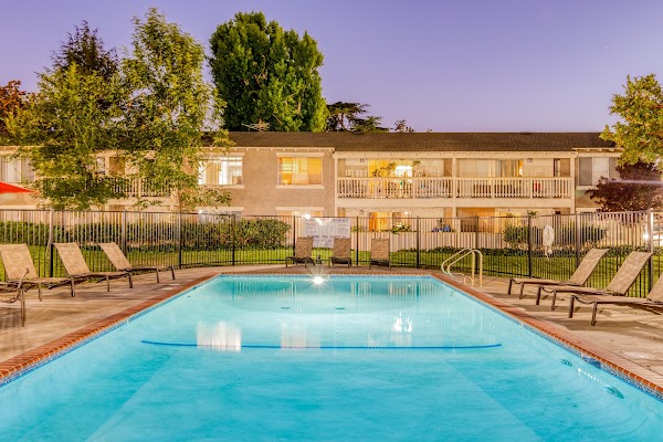 Countrywood apartments in Fremont, CA