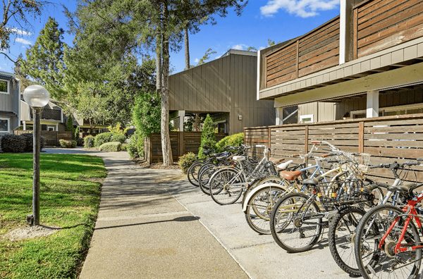 Portage Bay apartments in Davis, CA