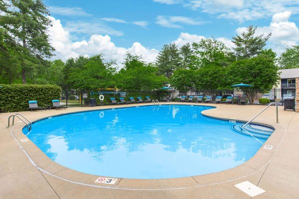 Ashwood Cove III apartments in Murfreesboro, TN