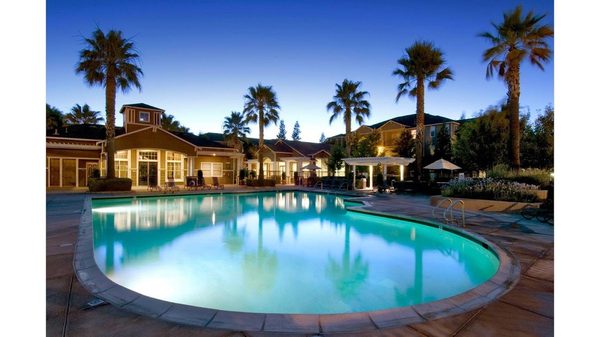Fountains at Emerald Park apartments in Dublin, CA