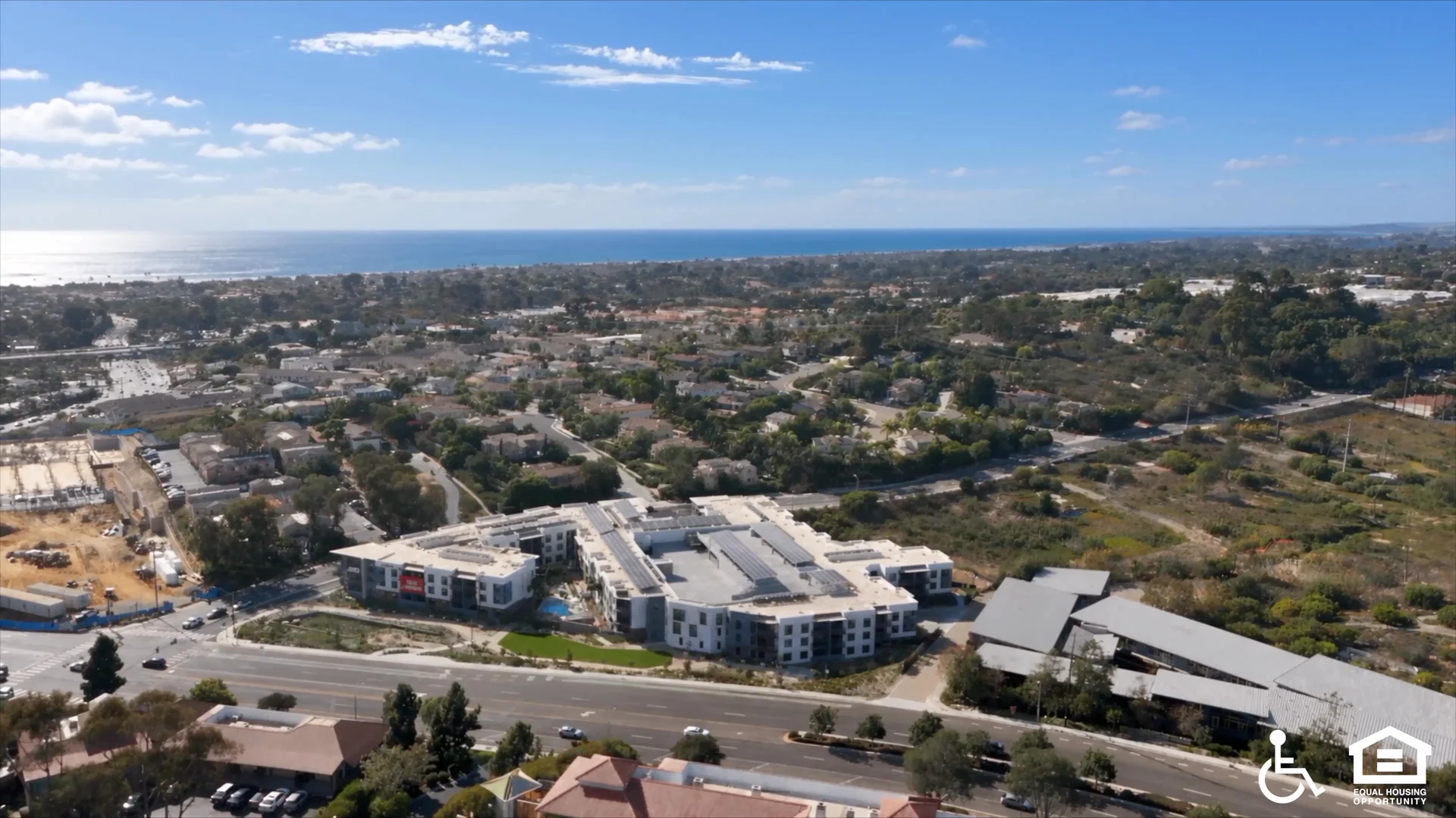 Solaris Encinitas apartments in Encinitas, CA