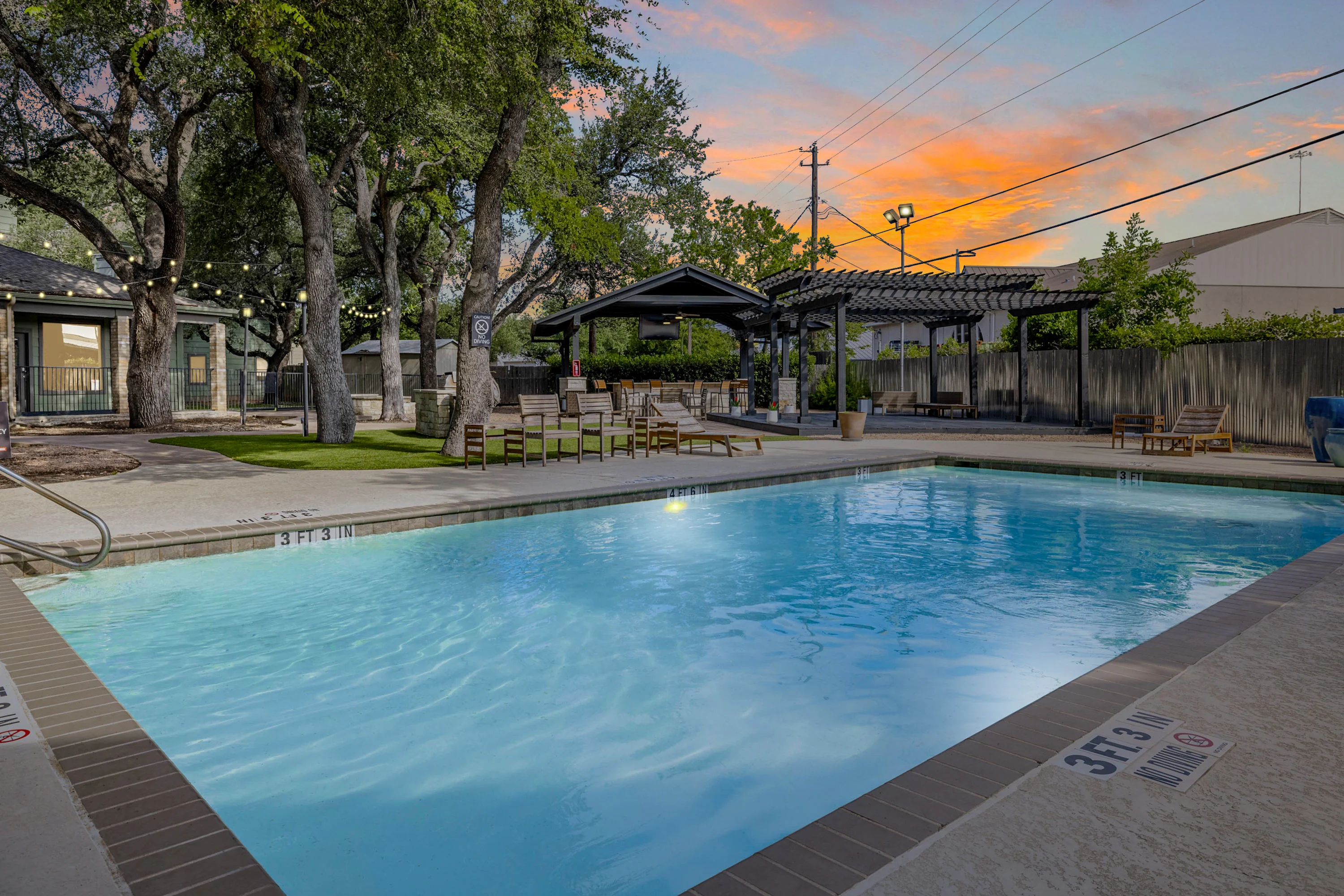 Summit at Westwood Apartments apartments in Austin, TX