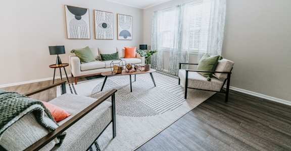 Midtown Oaks Townhomes apartments in Mobile, AL