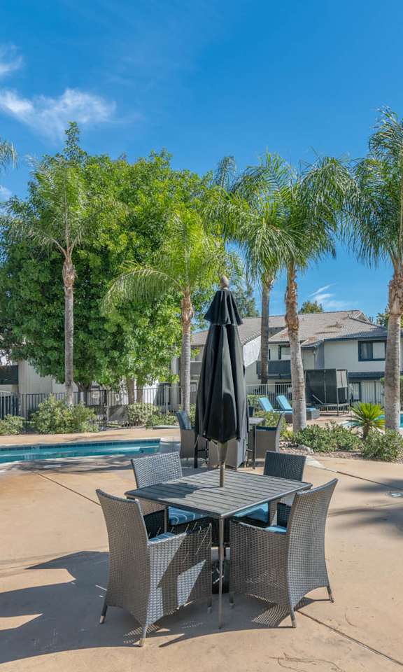 Shoreline Apartments apartments in Lake Elsinore, CA
