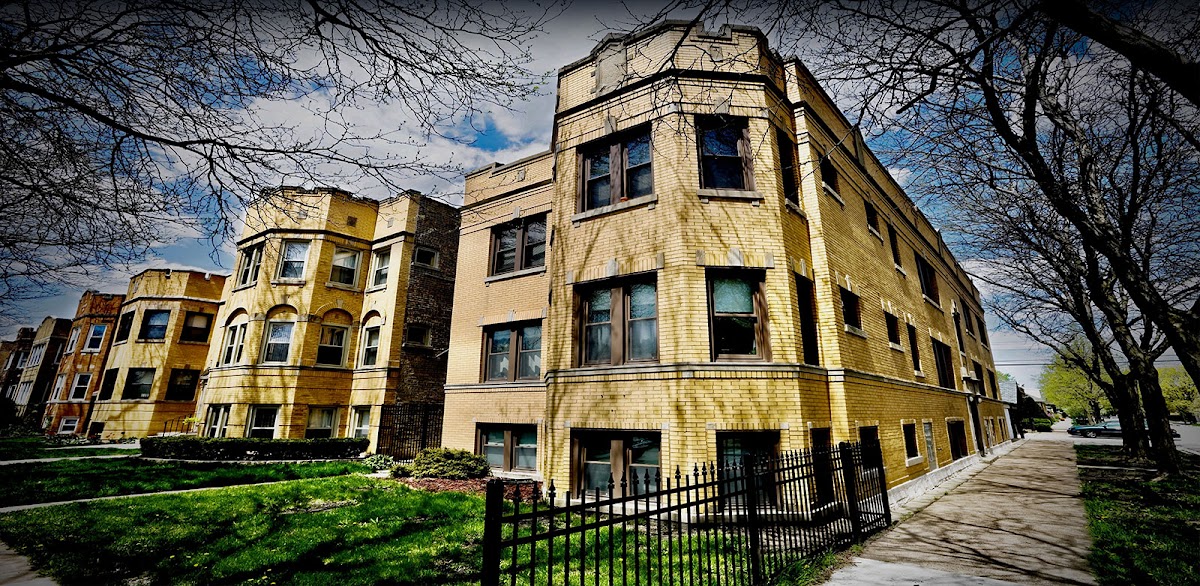 Urban Abodes apartments in Chicago, IL