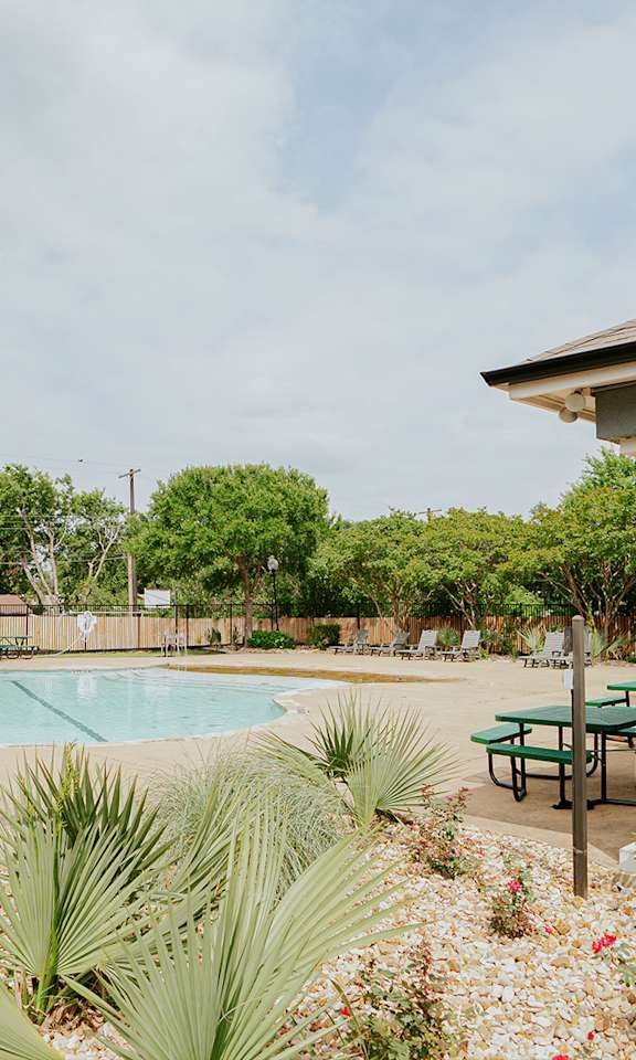 Riverside Meadows apartments in Austin, TX