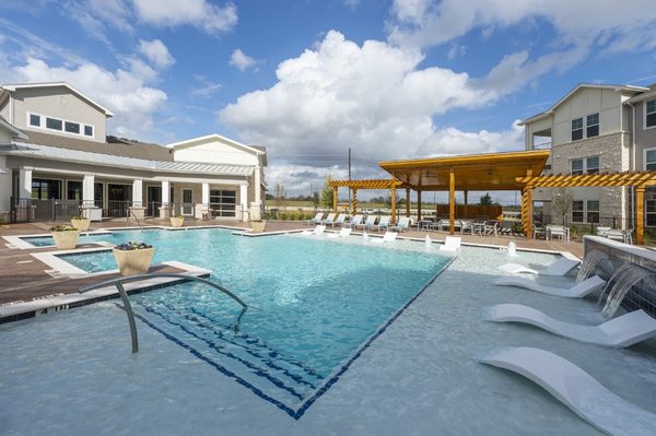 Lakeview at Westpark apartments in Richmond, TX