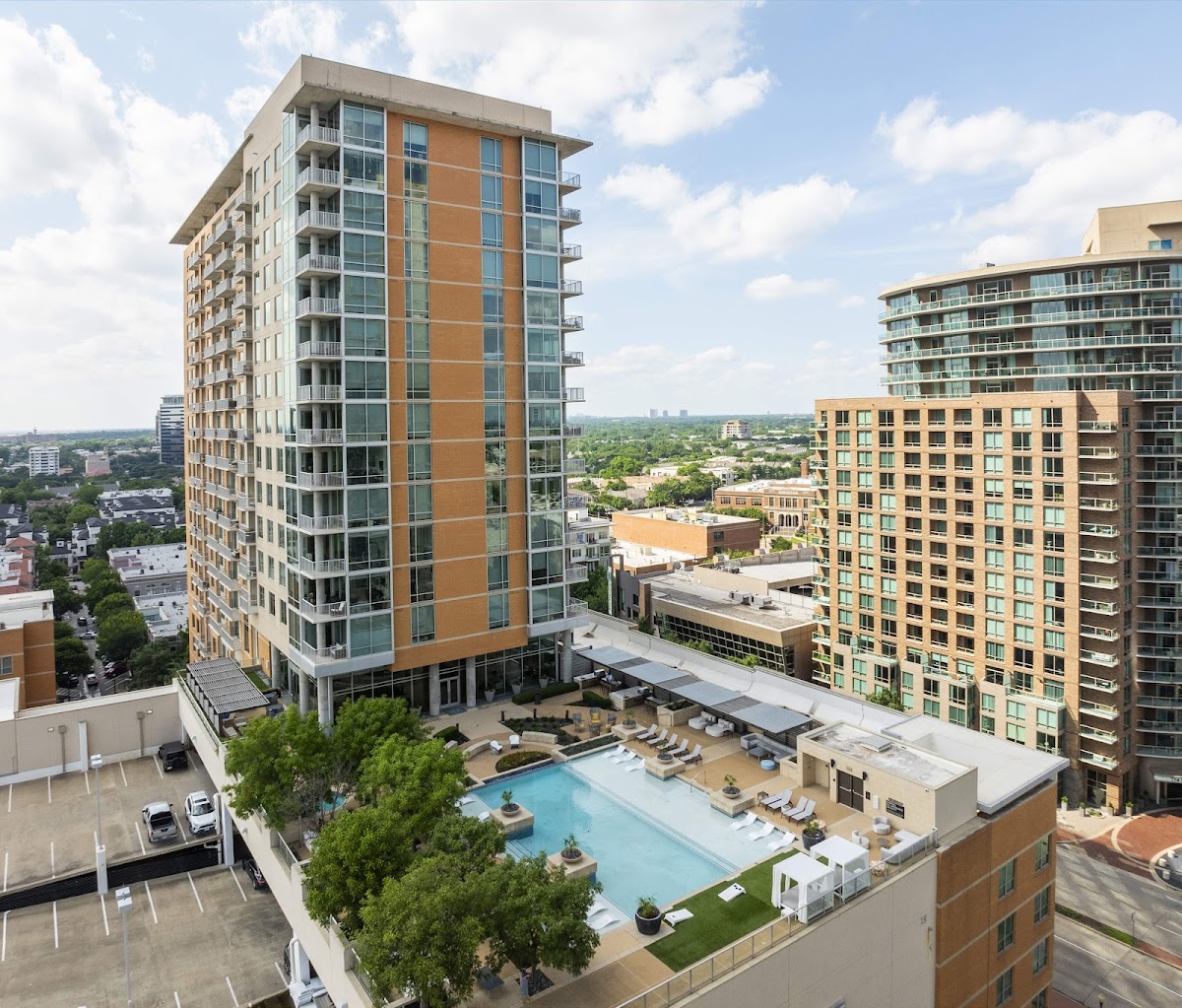 3700M apartments in Dallas, TX
