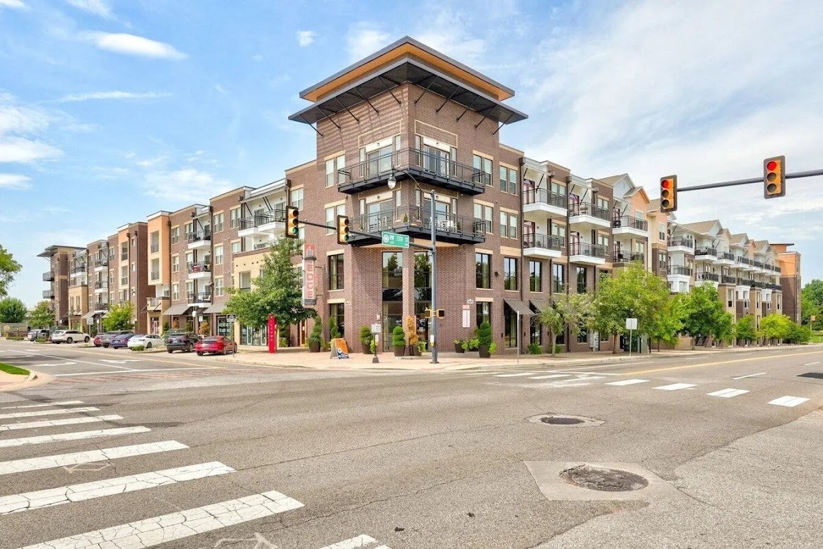 Edge at Midtown apartments in Oklahoma City, OK