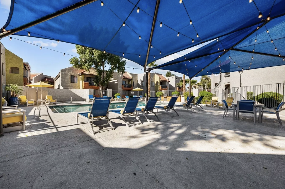 Sierra Walk apartments in Glendale, AZ