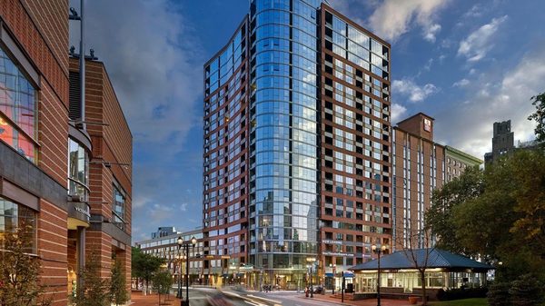 One Theater Square apartments in Newark, NJ