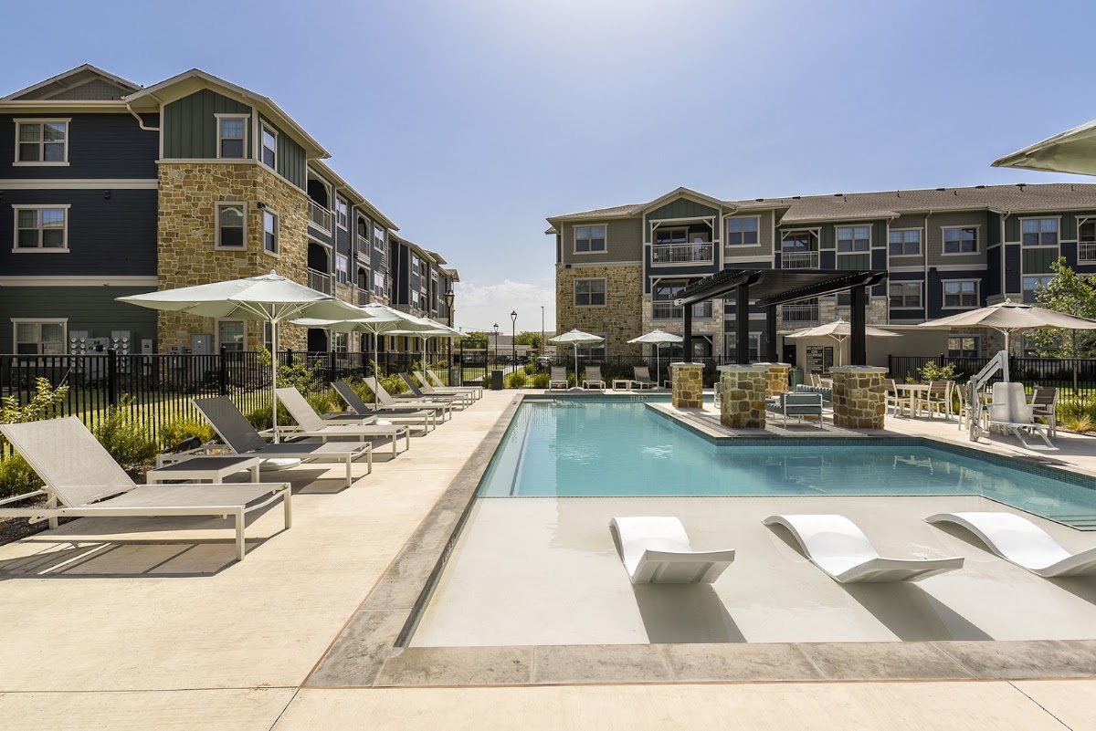 The Independence apartments in Mckinney, TX