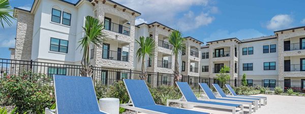 Avanti Legacy at Emerald Point apartments in Mcallen, TX