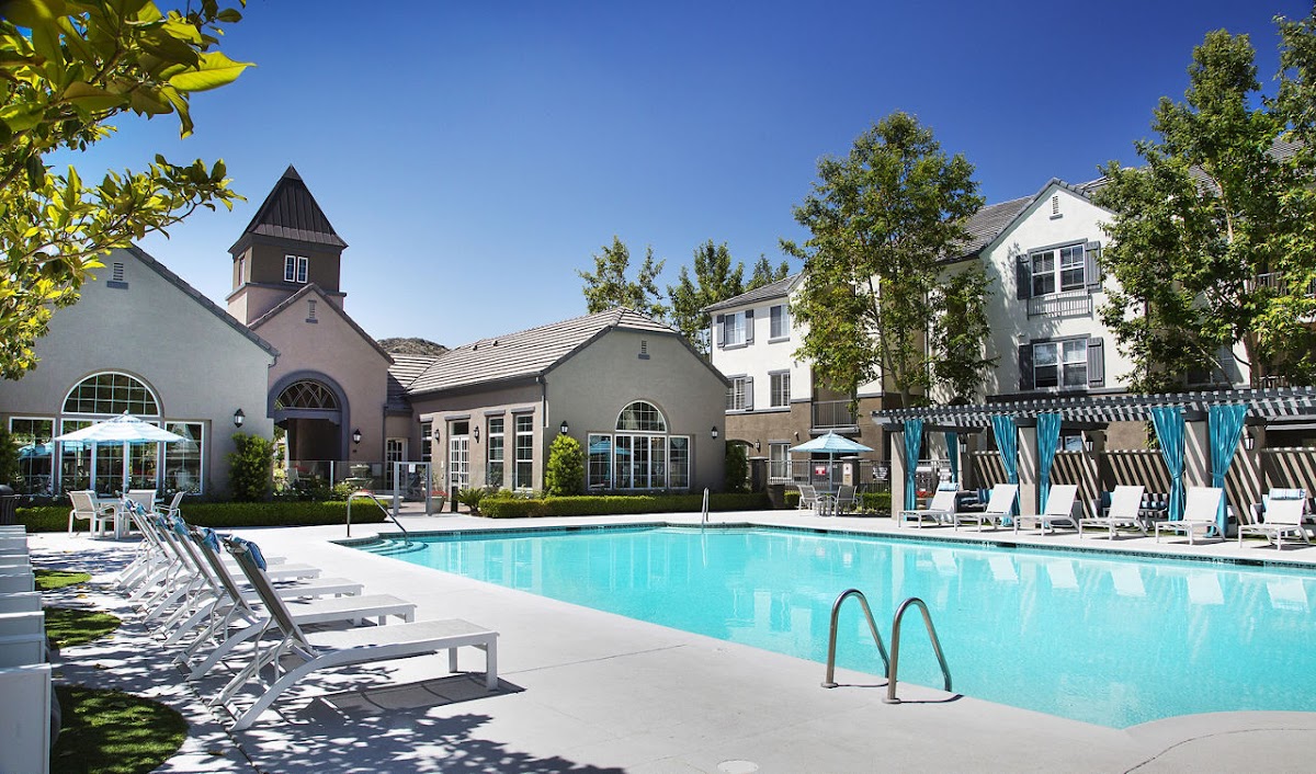 Parc Chateaux apartments in Stevenson Ranch, CA