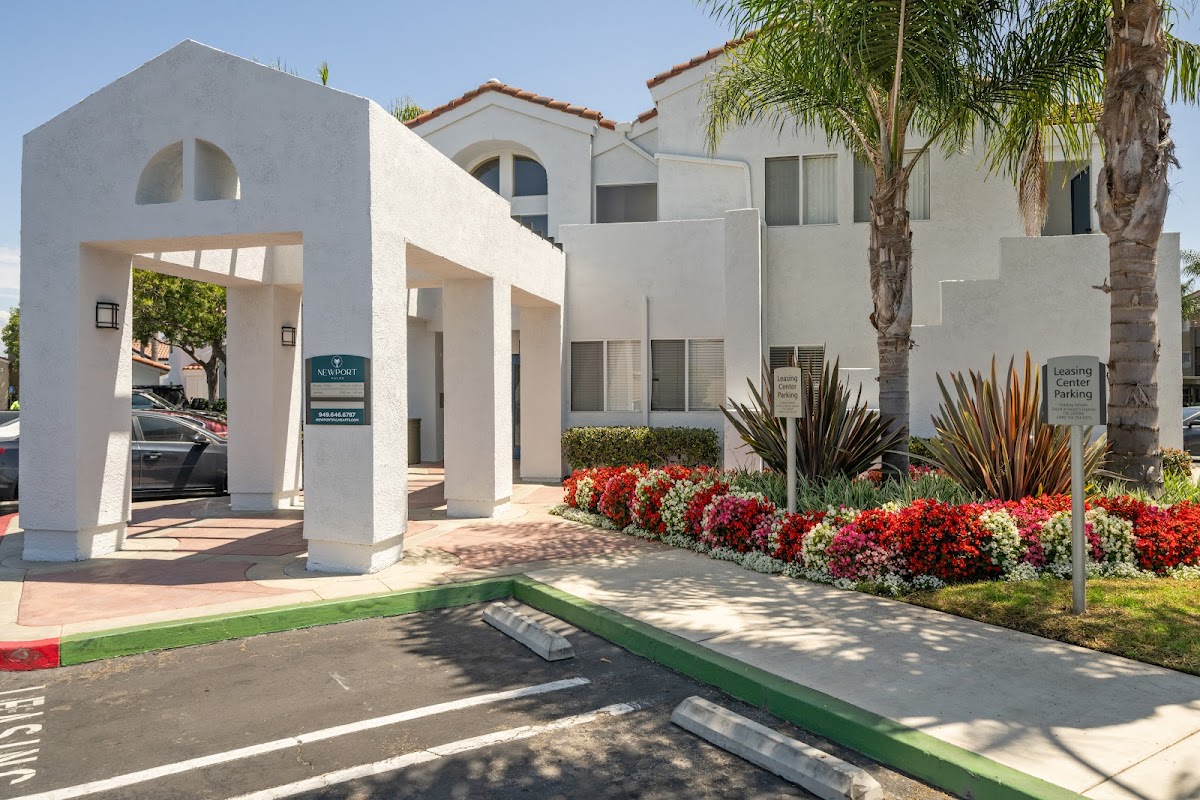 Newport Palms apartments in Costa Mesa, CA
