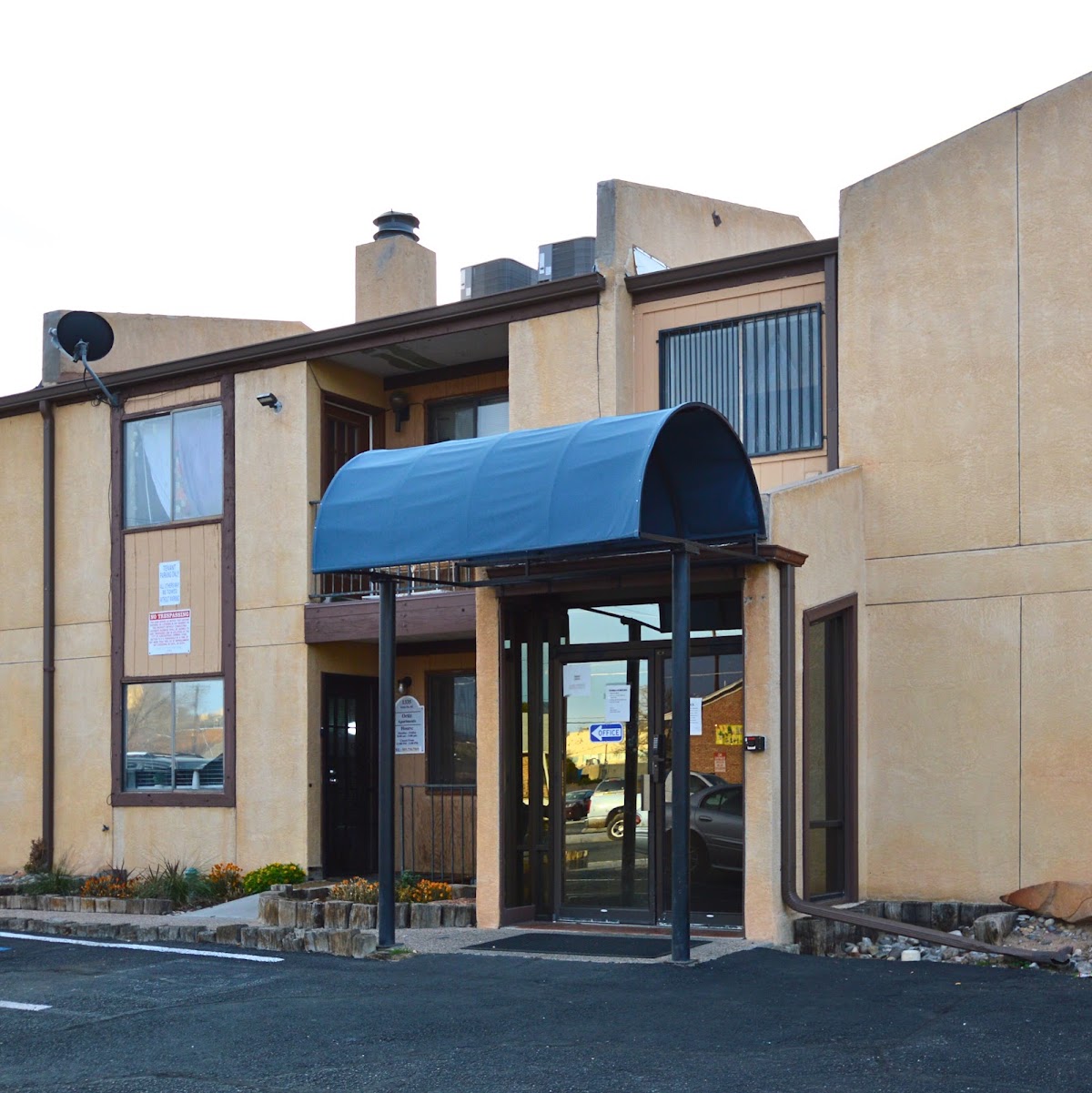 El Sereno Apartments apartments in Albuquerque, NM
