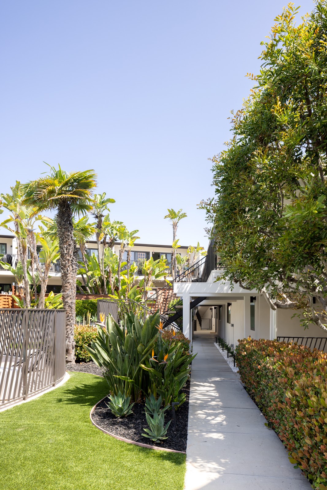 Pacific Heights apartments in Manhattan Beach, CA