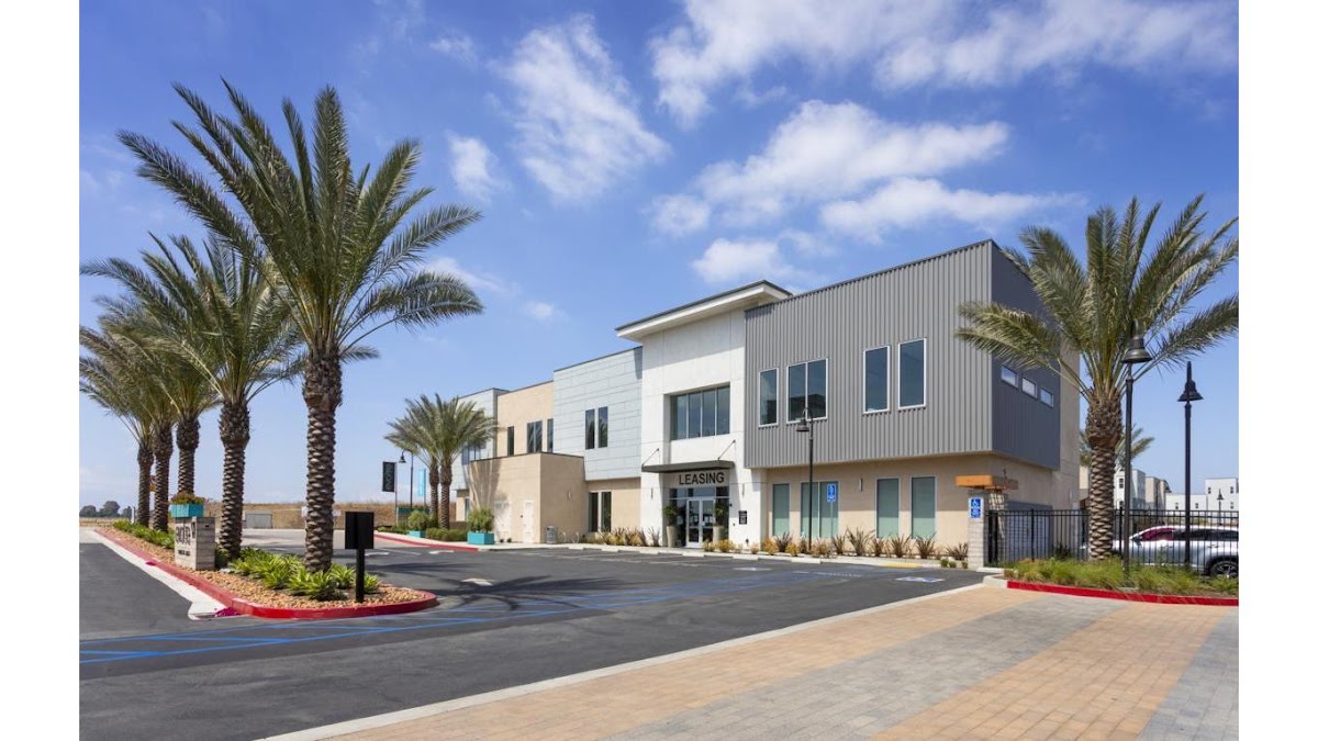 Evolve South Bay Apartment Homes apartments in Carson, CA