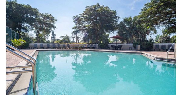 IMT BelaSera at Forest Hills apartments in Coral Springs, FL