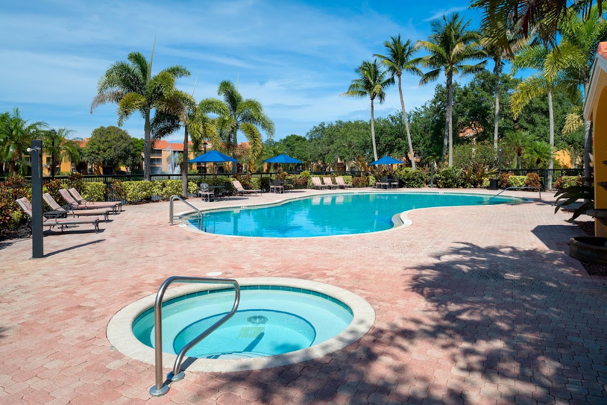 Forest Pointe apartments in Pompano Beach, FL