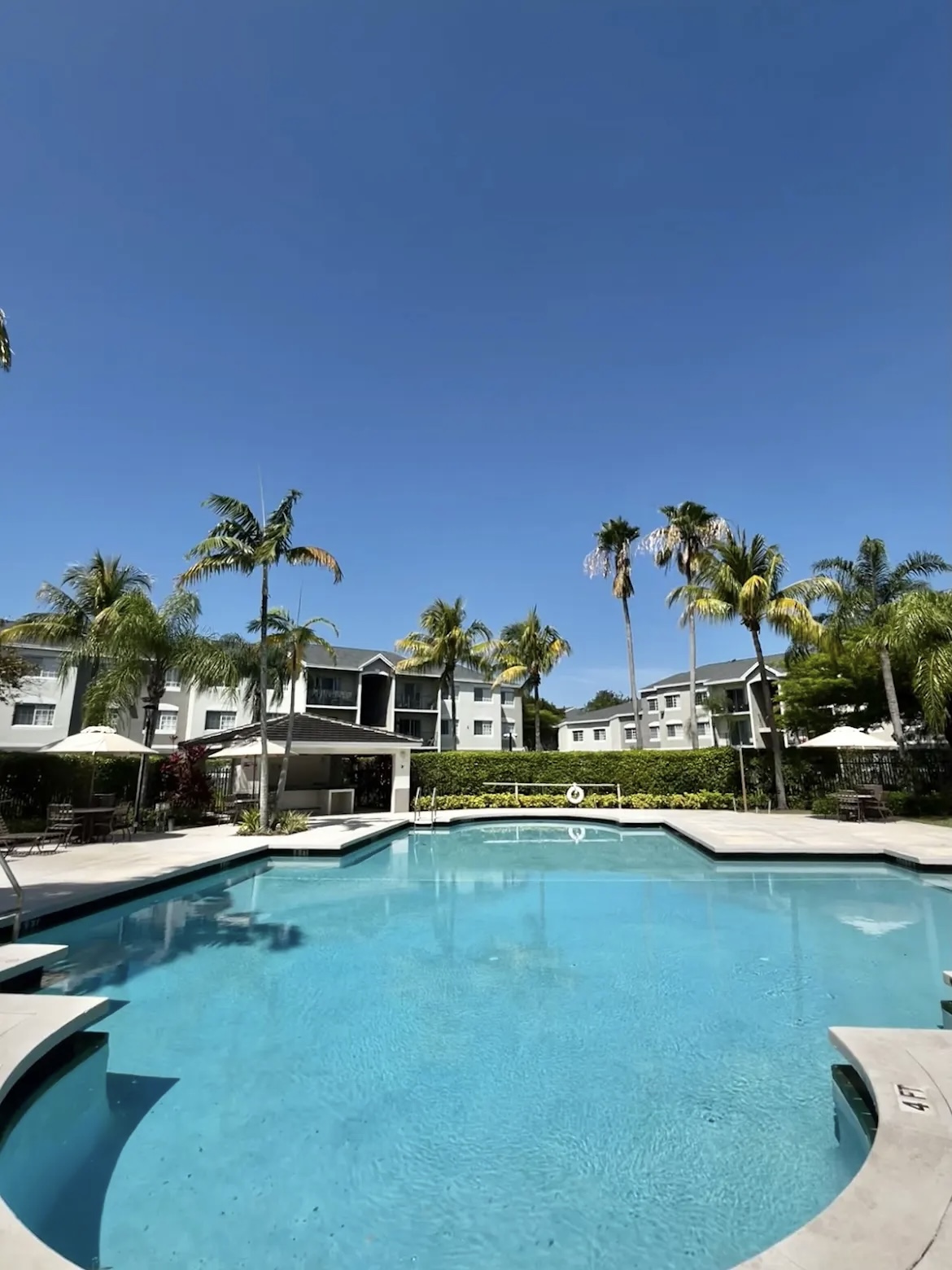 Siesta Pointe Apartments apartments in Hialeah, FL