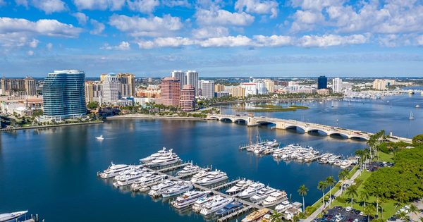Modern Living Group apartments in West Palm Beach, FL