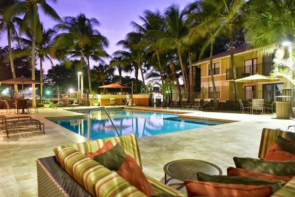 Gables Boca Place apartments in Boca Raton, FL