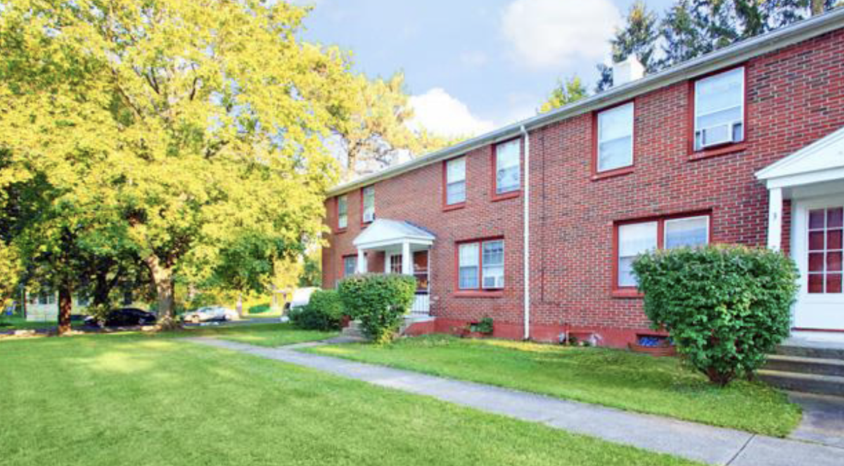 Classic American Townhomes & Apts apartments in Syracuse, NY