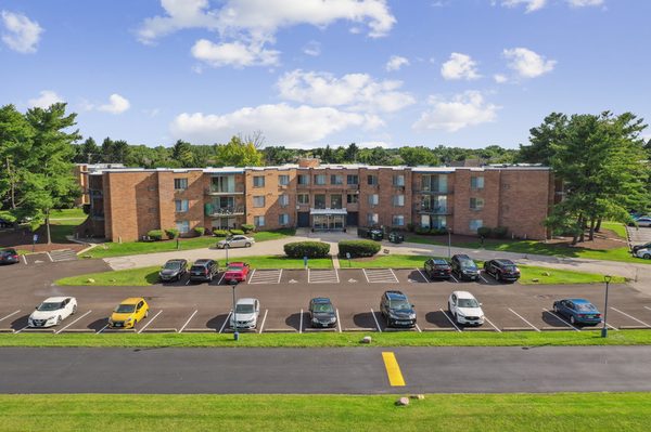 The Reserve on Washington apartments in Naperville, IL