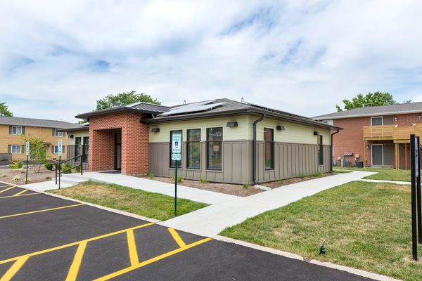 The Boulevard Townhomes apartments in Springfield, IL