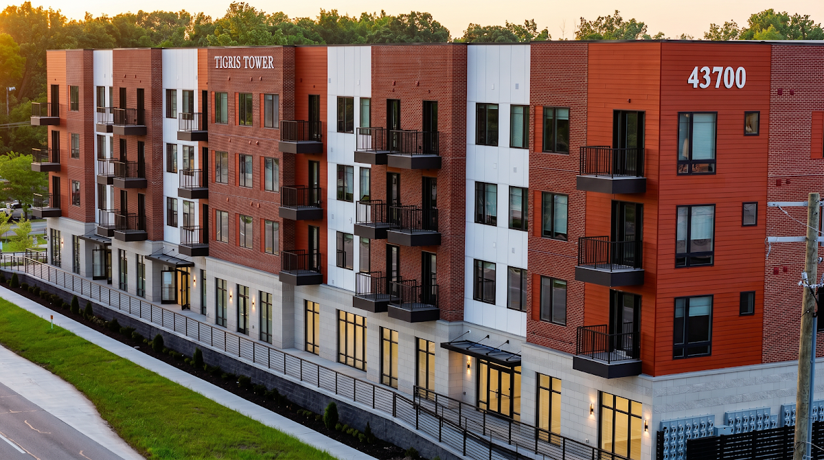 Tigris Tower apartments in Sterling Heights, MI