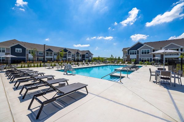 The Bluffs apartments in Romeoville, IL