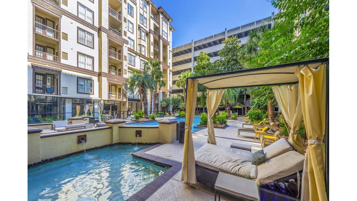 4001 Midtown apartments in Houston, TX