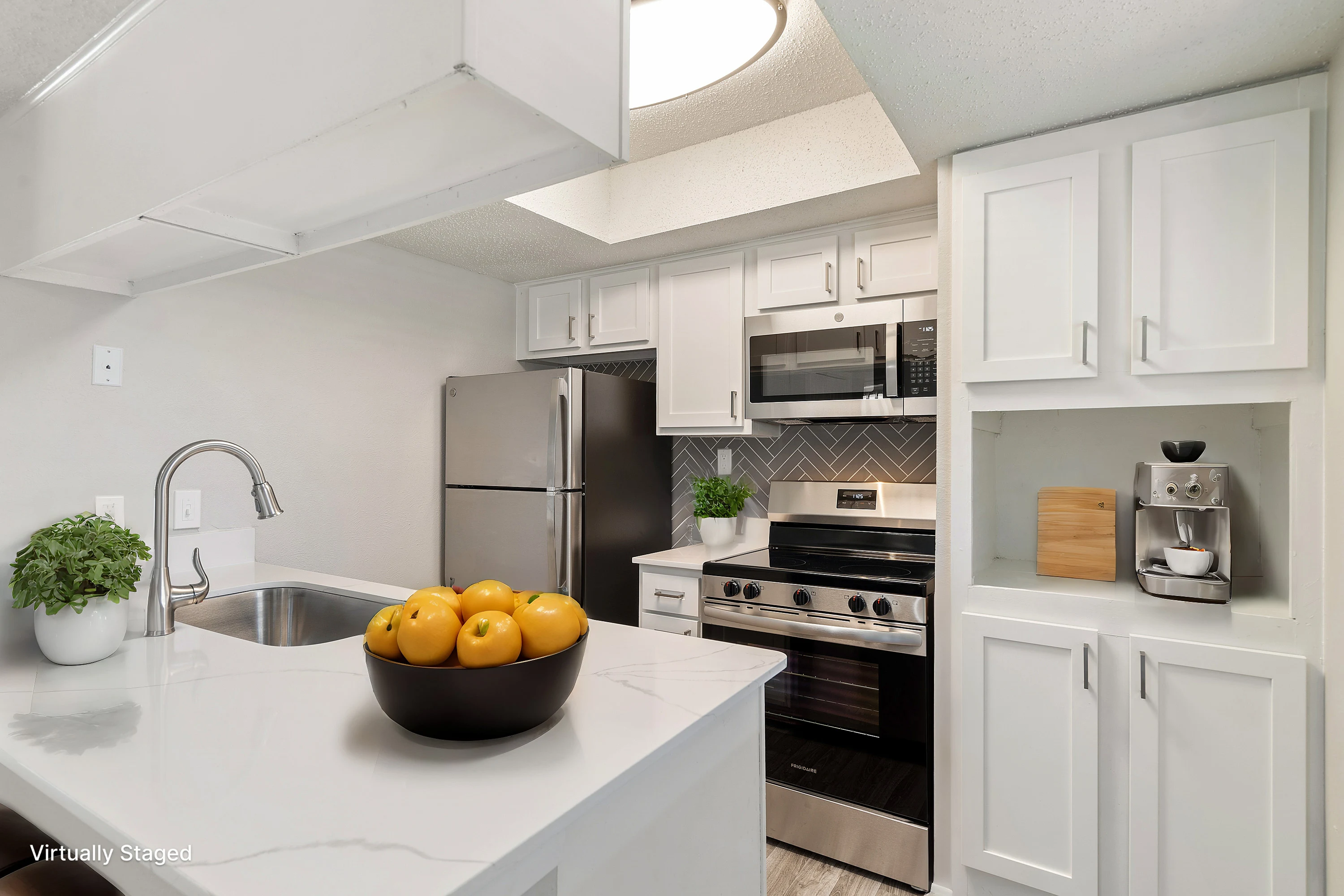 Enclave at Prestonwood Apartments apartments in Dallas, TX