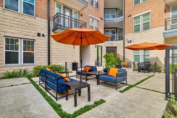 MAA 510 apartments in Houston, TX