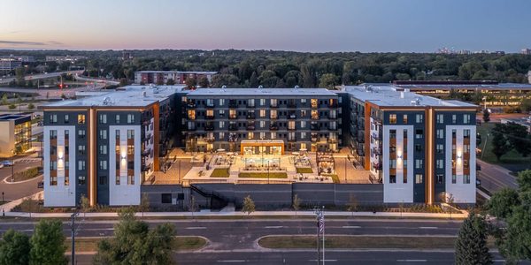 Oaks Pentagon Village apartments in Edina, MN
