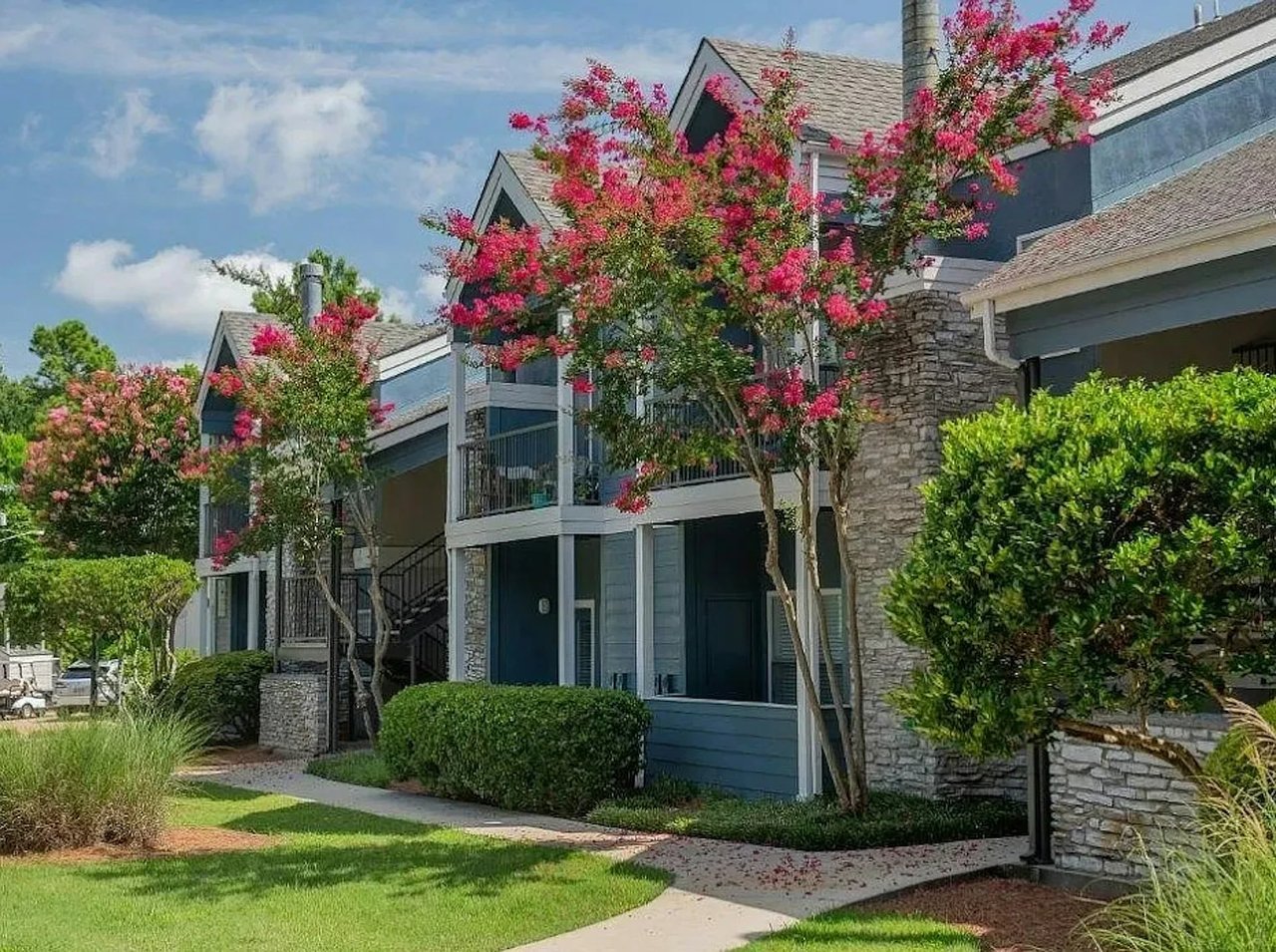 The Pointe of Ridgeland apartments in Ridgeland, MS
