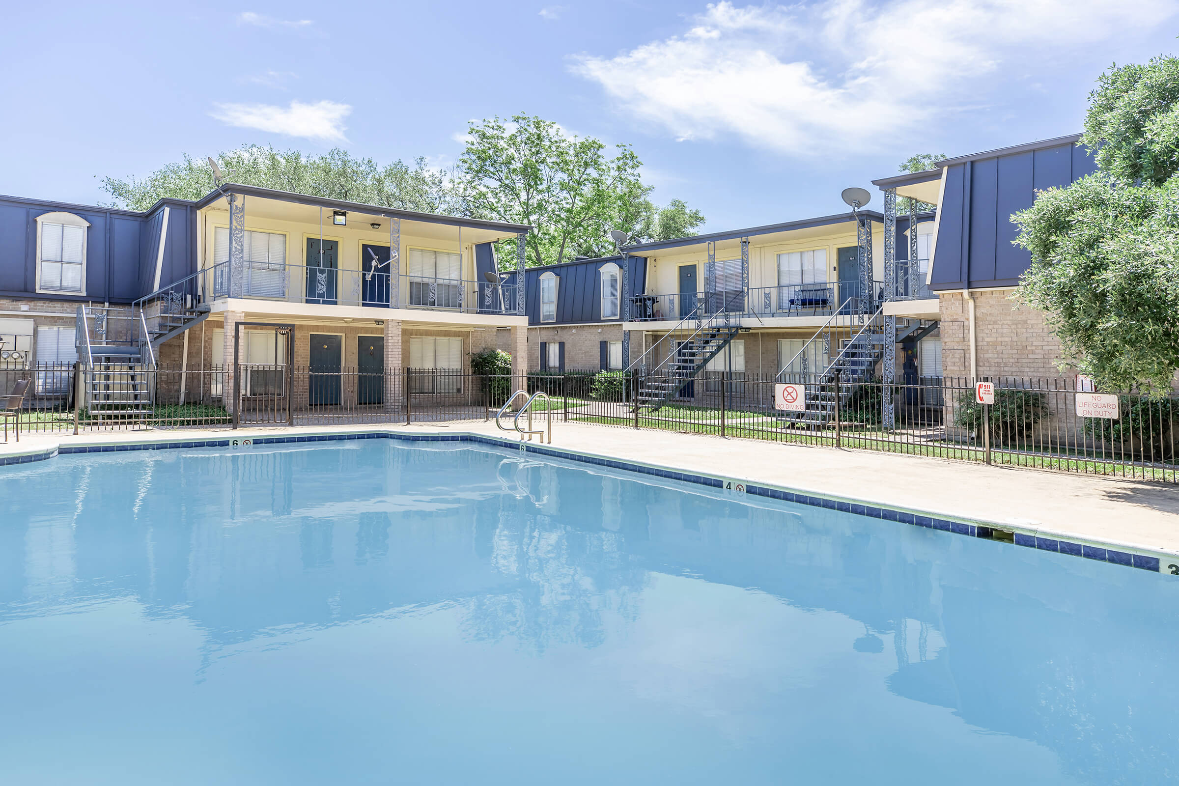 Providence at Baytown apartments in Baytown, TX