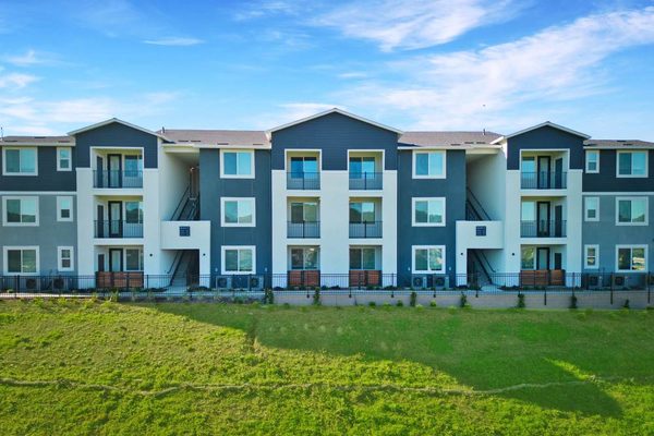 Domaine at Napa Junction apartments in American Canyon, CA
