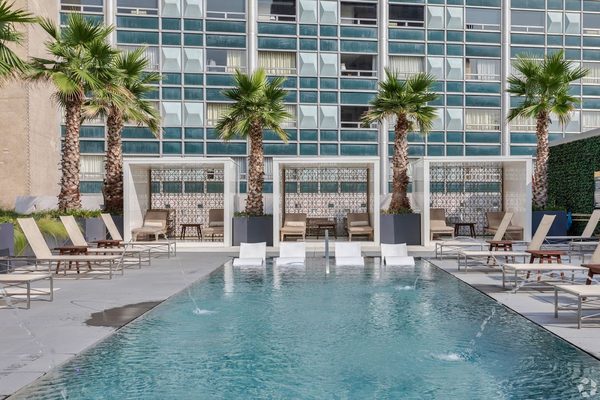 The Statler Residences apartments in Dallas, TX